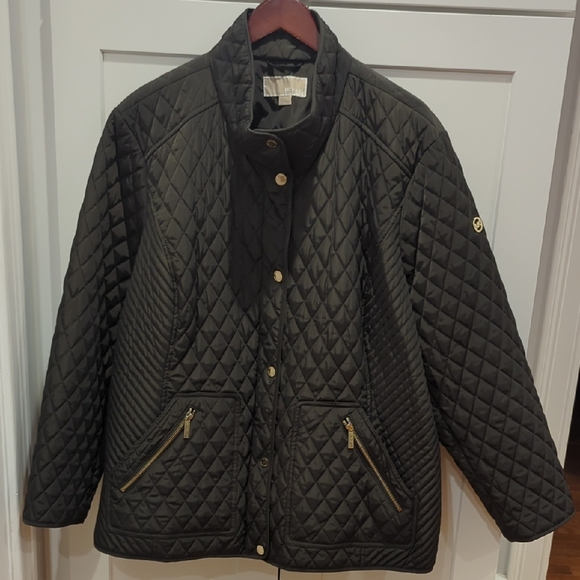 Michael Kors Jackets & Blazers - Michael Kors Quilted Black Puffer Jacket excellent condition